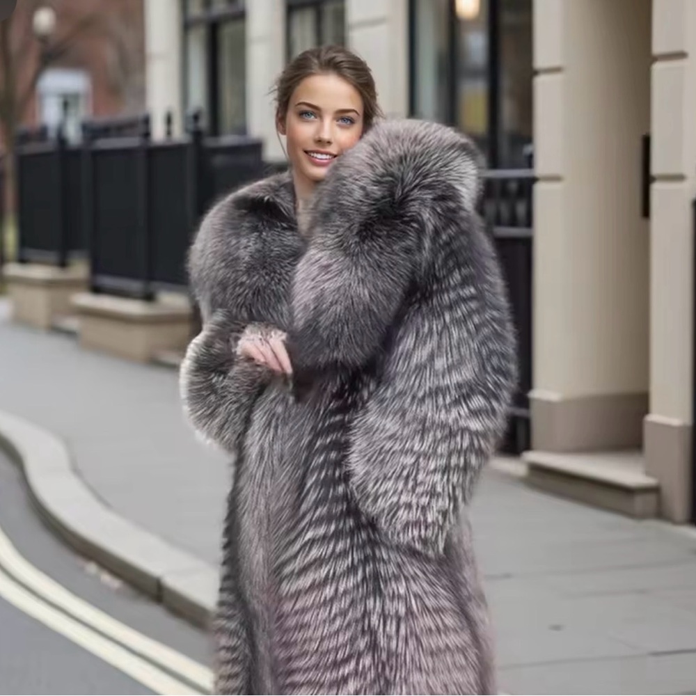 ⭐️⭐️⭐️⭐️⭐️ Favourite!!! Luxurious Gray Real Fox Fur Coat